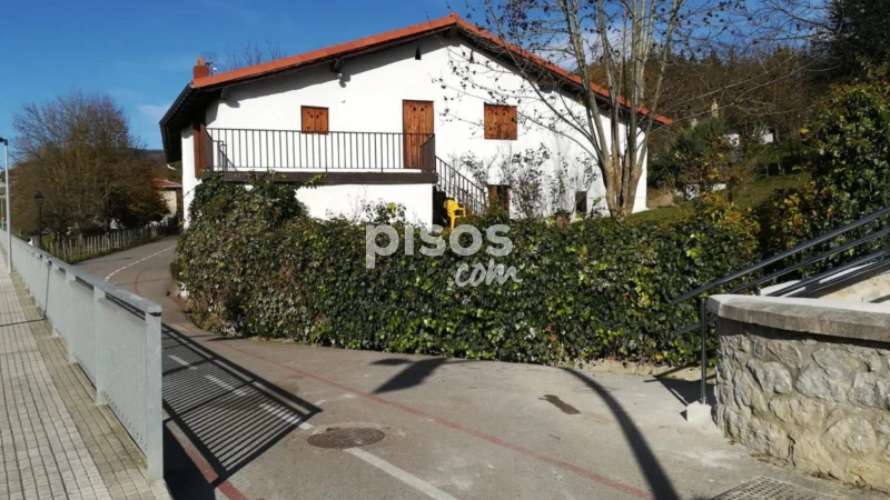 Casa en venta en Calle Carretera, Santa Lutzi-Anduaga (Ezkio-Itsaso) de 400.000 €