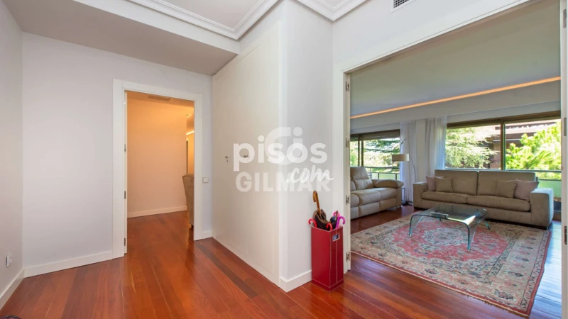 Piso en alquiler en Colina