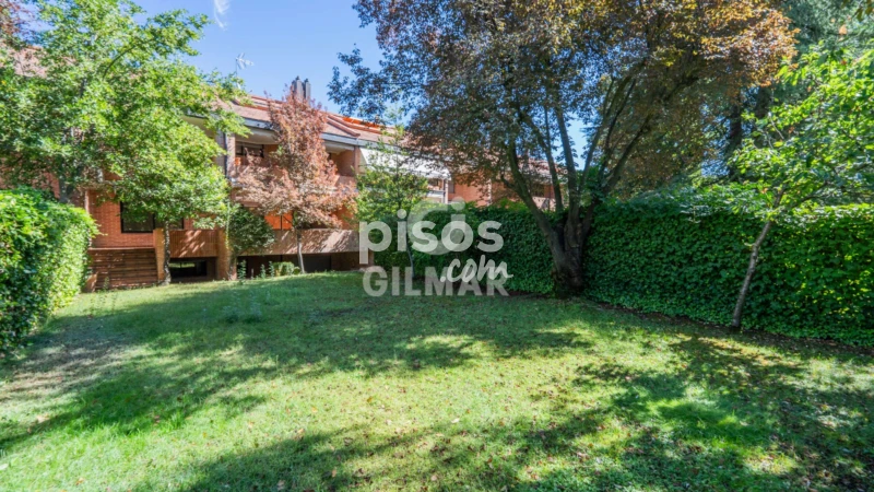 Chalet en alquiler en Aravaca