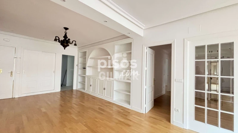 Piso en alquiler en Almagro