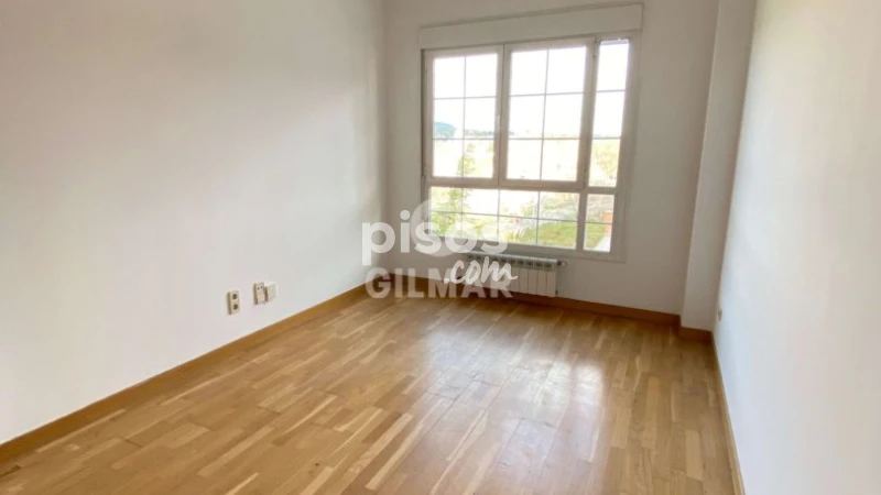 Piso en alquiler en Collado Villalba, Dehesa-El Soto (Collado Villalba) de 835 €<span>/mes</span>