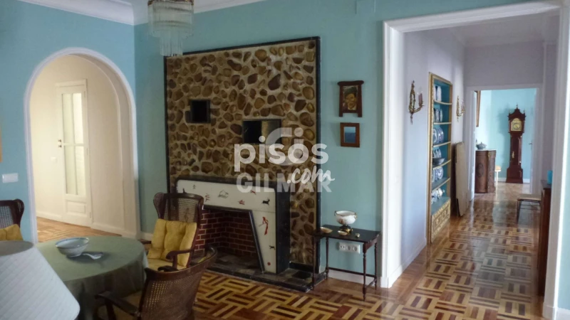 Piso en alquiler en Argüelles