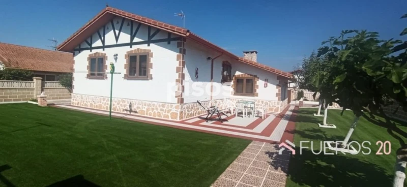 Chalet en venta en Pomar, Pomar (Medina de Pomar) de 250.000 €