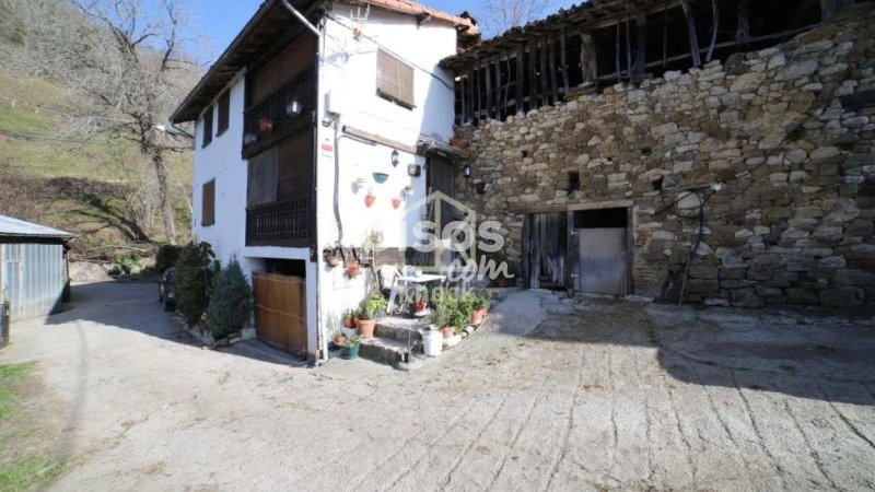 Casa en venta en Calle Aldea Pielgos, Pola de Laviana (Laviana) de 84.000 €