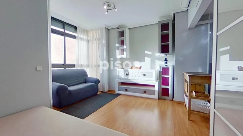 Piso en alquiler en Calle de la Bausa