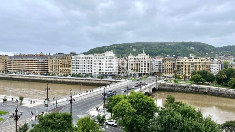 Oficina en venta en Calle Foru Pasealekua, Centro (San Sebastián - Donostia) de 350.000 €