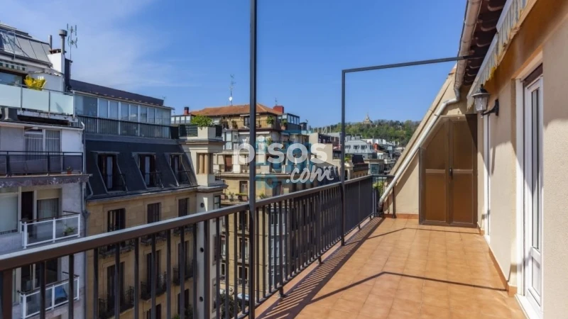 Ático en venta en Calle de Hondarribia, Centro (San Sebastián - Donostia) de 650.000 €