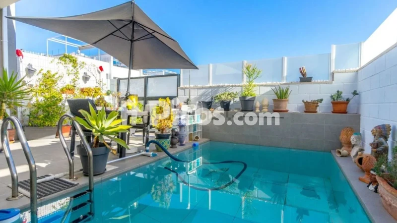 Chalet en venta en Las Filipinas-Villamartín-Canal Norte