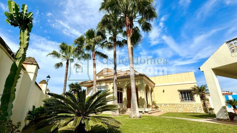 Chalet en venta en Calle Alhaja - Vista 3