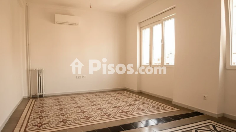 Apartamento en alquiler en Calle de Narváez, 33, cerca de Calle del Doctor Castelo