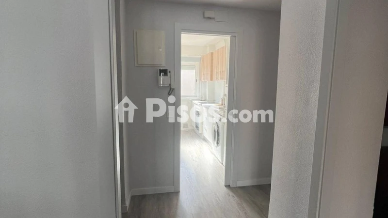 Piso en alquiler en Calle de Carabelos