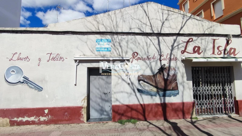 Local comercial en venta en Calle de Sitges, 6, Isla Cristina de 120.000 €