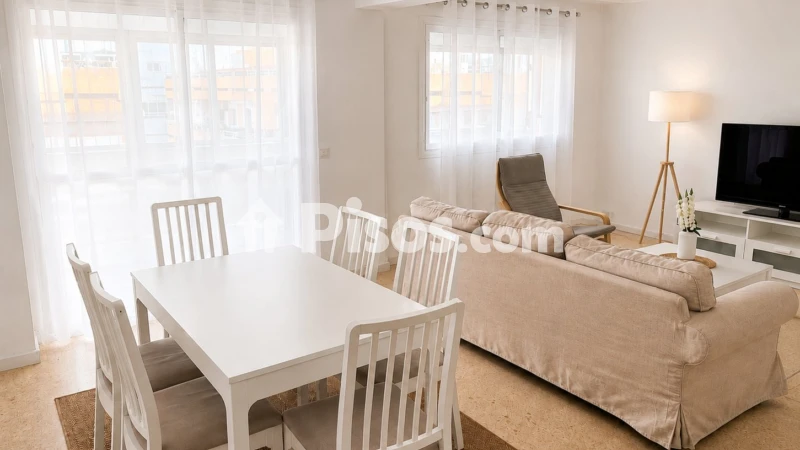 Fotografía del inmueble reportado: 875 €/mes — Almería, Almería