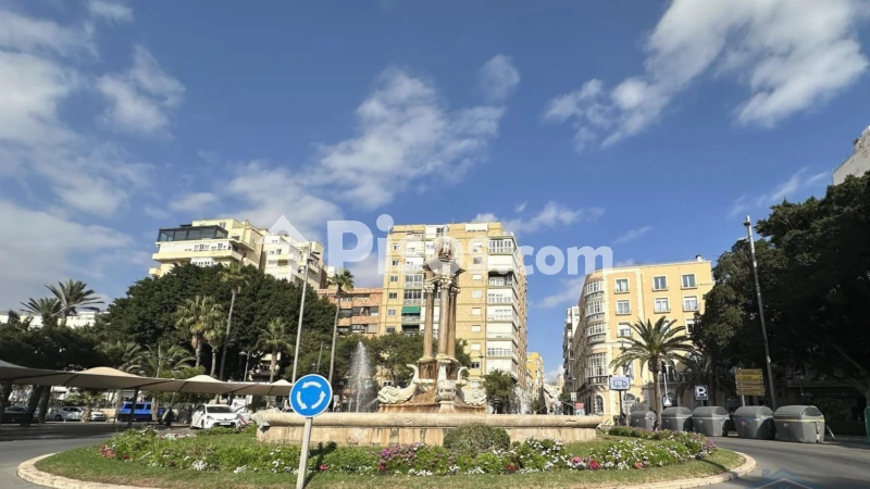 Fotografía del inmueble reportado: 900 €/mes — Almería, Almería