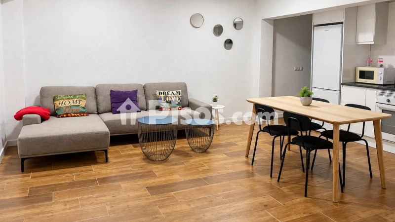Fotografía del inmueble reportado: 850 €/mes — Almería, Almería
