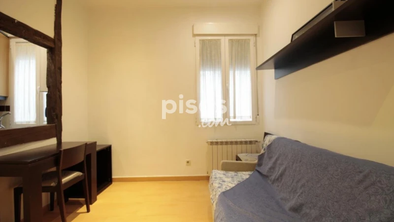 Piso en alquiler en Sol