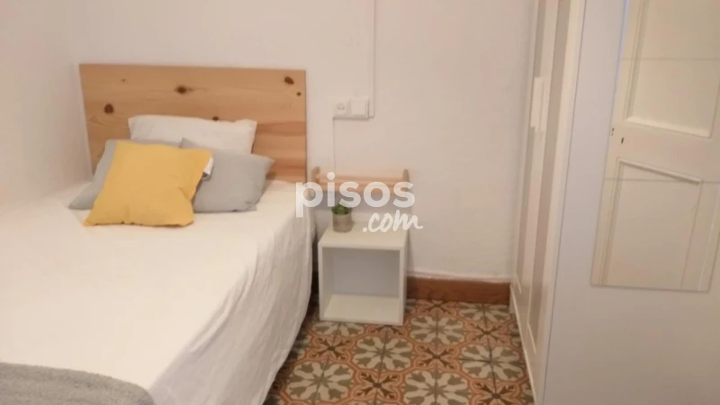 Habitación en alquiler en La Vila de Gràcia, La Vila de Gràcia (Distrito Gràcia. Barcelona Capital) de 550 €<span>/mes</span>