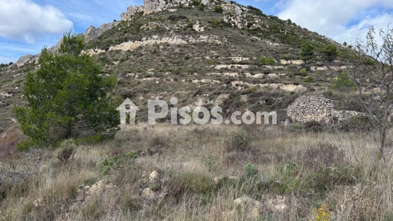 Terreno en venta en Adzaneta