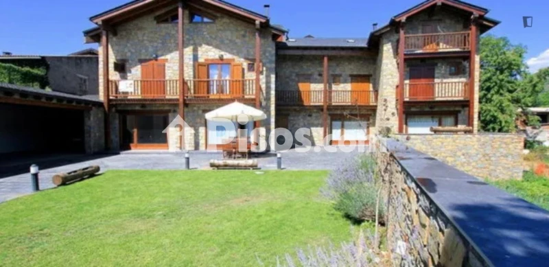 Fotografía del inmueble reportado: 2.900 €/mes — Lleida, Lleida
