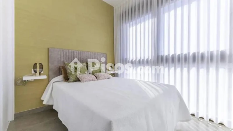 Pis – Torrevieja, Urbanización Los Balcones