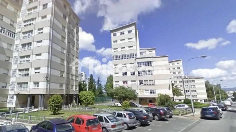 Local comercial en venta en Caranza