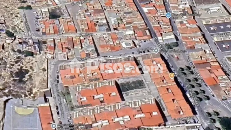 Piso en venta en Calle de Oriol