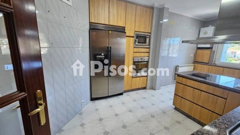 Fotografía del inmueble reportado: 800 €/mes — Ourense, Ourense