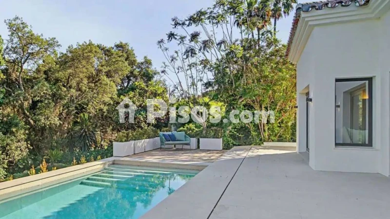 House, 470 m²
