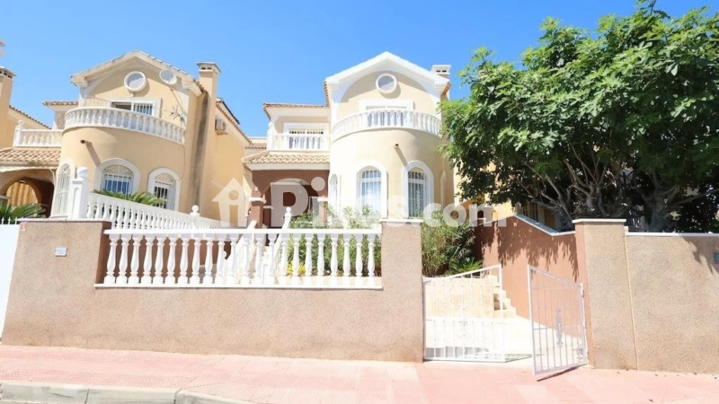 Casa – Orihuela, Urbanización Monte Golf Fase VII, Villa Martín