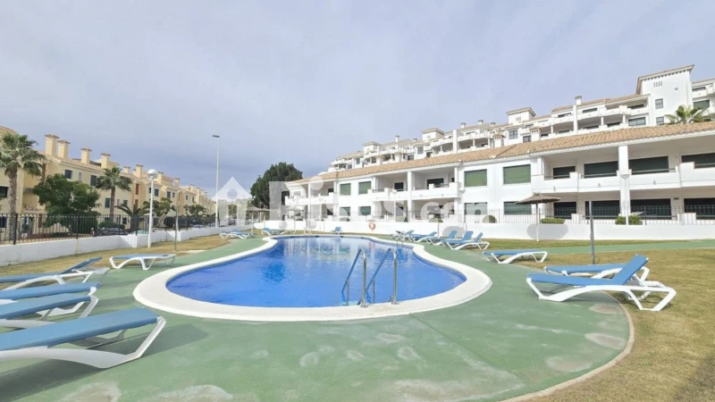 Pis – Orihuela, Urbanización Monte Golf Fase VII, Villa Martín
