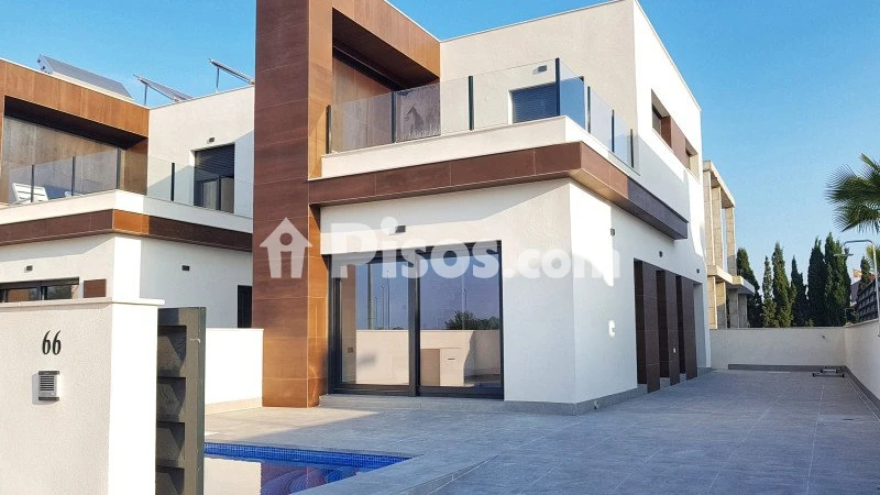 Casa – Daya Nueva