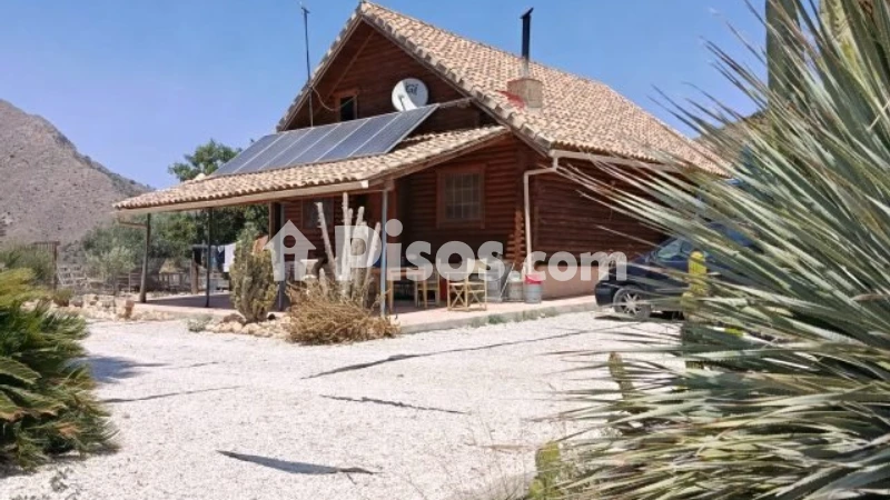 Dom, 145 m², pozemok 5300 m²