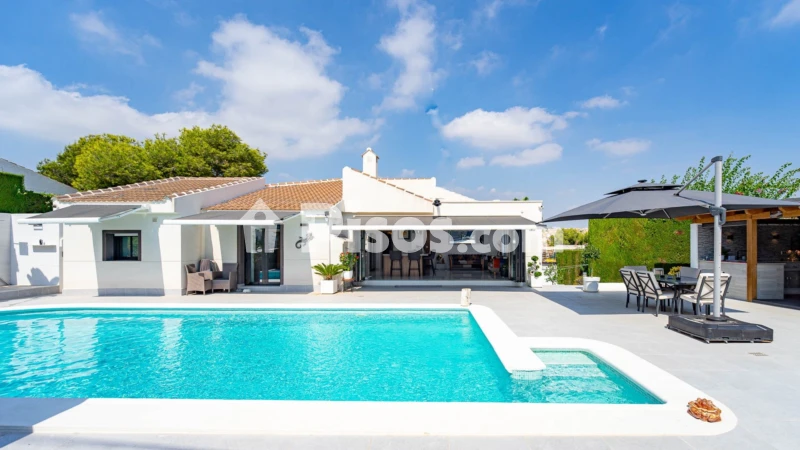 Casa en venta en Orihuela Costa