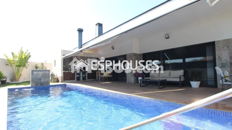 Casa – Daya Nueva
