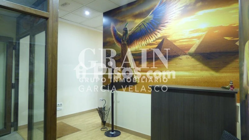 Local comercial en venta en Feria