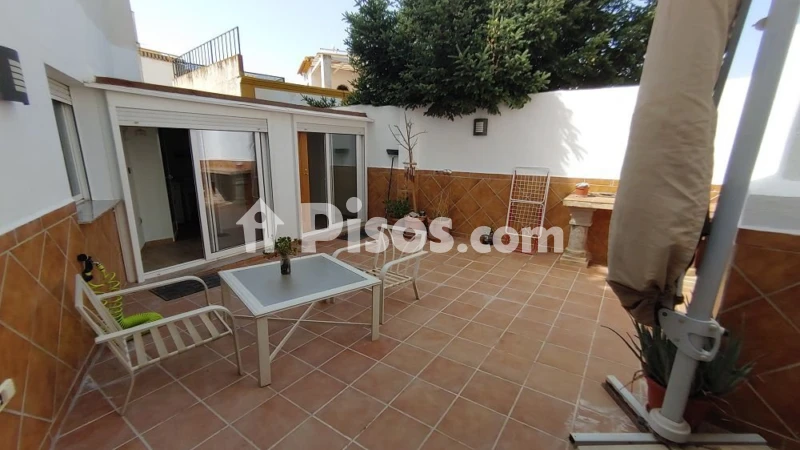 Fotografía del inmueble reportado: 800 €/mes — Granada, Granada