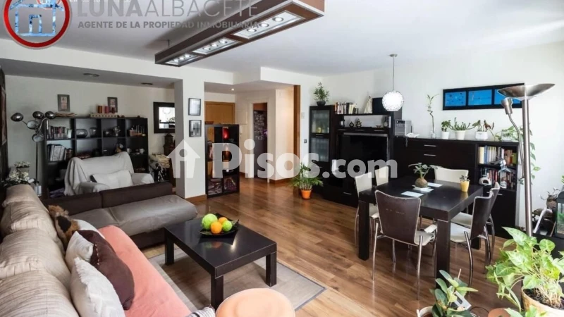 Piso – Albacete, Medicina