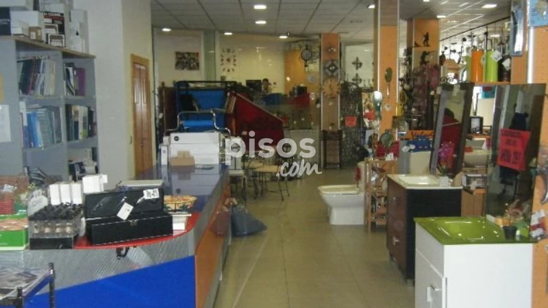 Commercial premises for sale in Estación Autobuses, Nuevo Hospital-Larache (Ciudad Real Capital) of 465.000 €