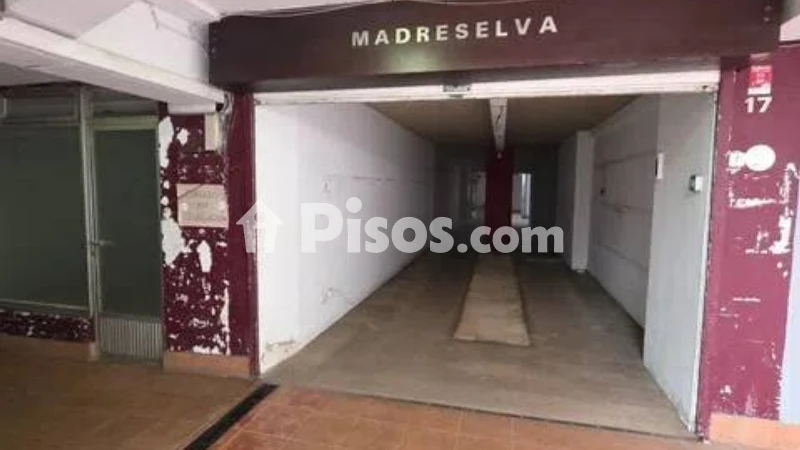 Local comercial en venta en Calle de Federico Tapia