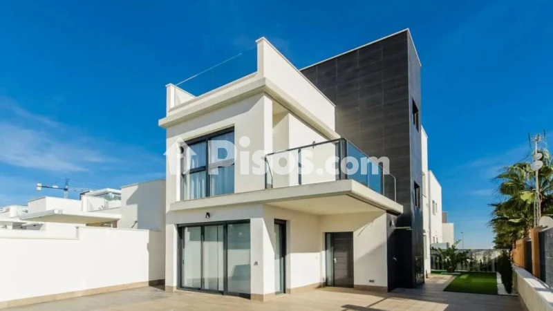 Casa – San Miguel de Salinas, Urbanización Ciudad de las Telecomunicaciones