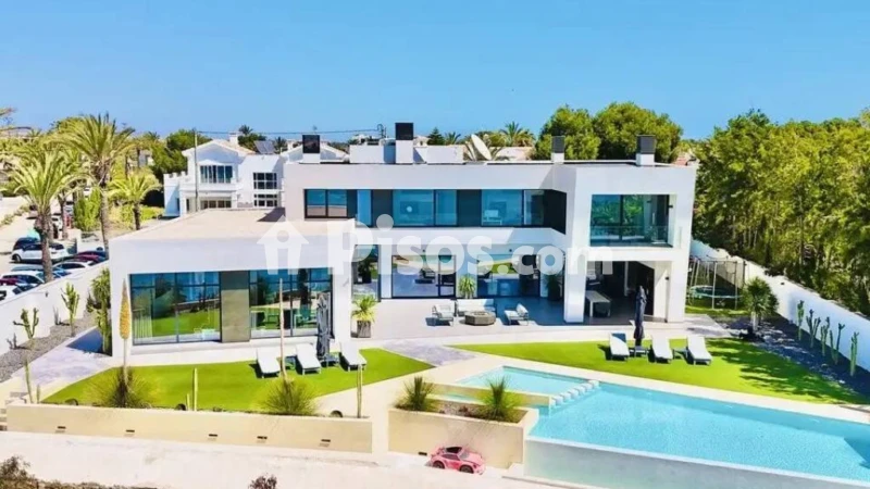 Casa – Orihuela, Urbanización La Zenia II