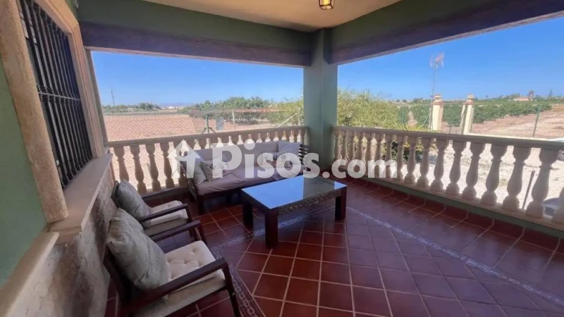 Casa – Daya Nueva