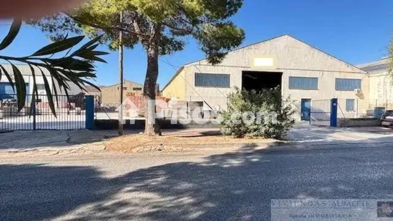 Nave industrial en venta en Albacete Capital