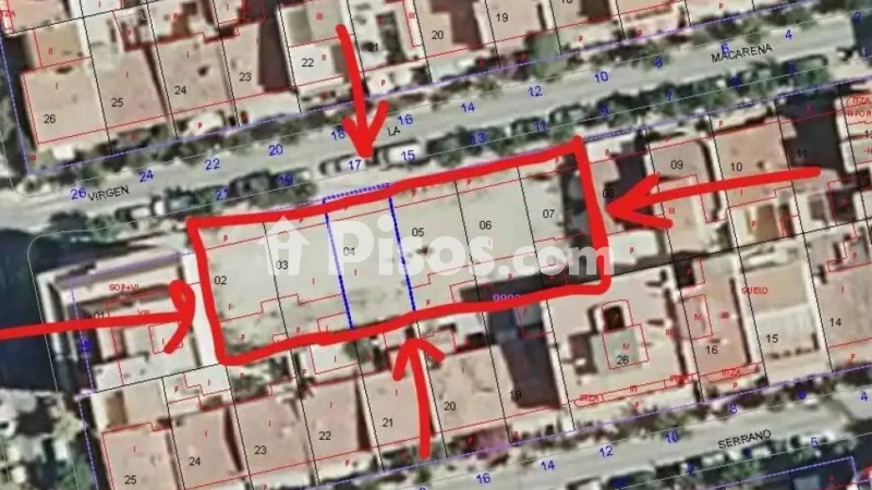 Terreno en venta en Calle de la Virgen de la Macarena