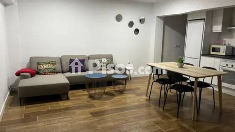 Fotografía del inmueble reportado: 1.000 €/mes — Almería, Almería