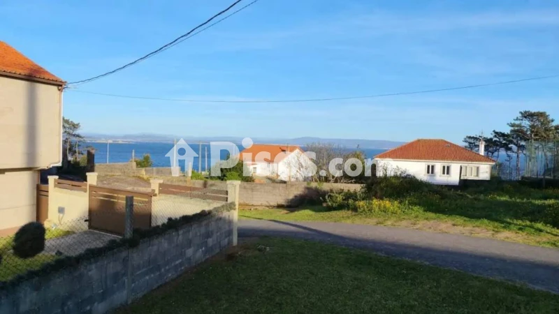 Terreno en venta en Ribeira
