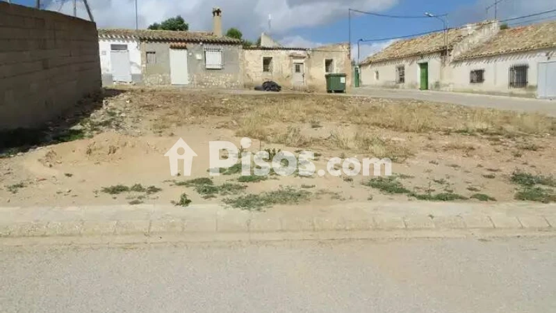 Terreno en venta en Calle del Pinar