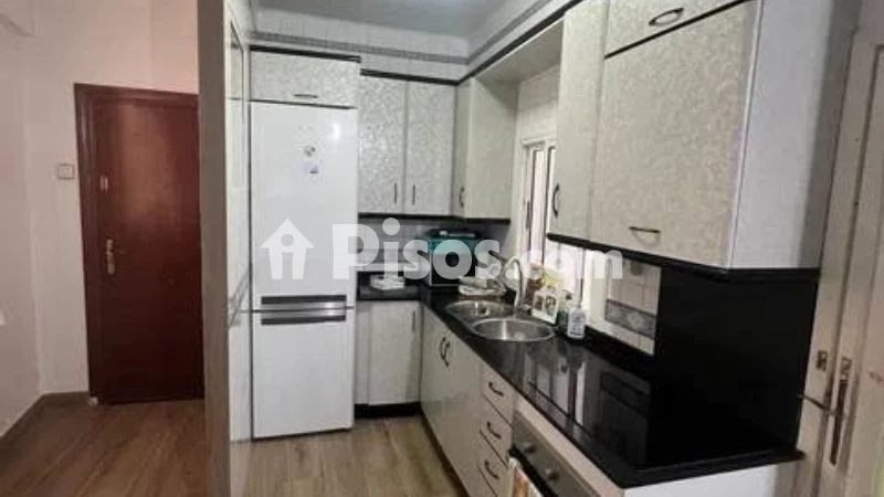 Fotografía del inmueble reportado: 800 €/mes — Almería, Almería