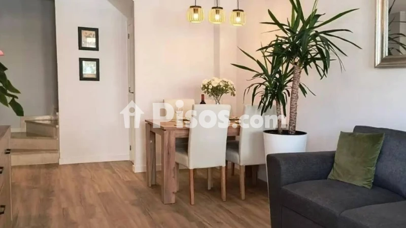 Pis – Orihuela, Villa Rosa, Urbanización la Florida