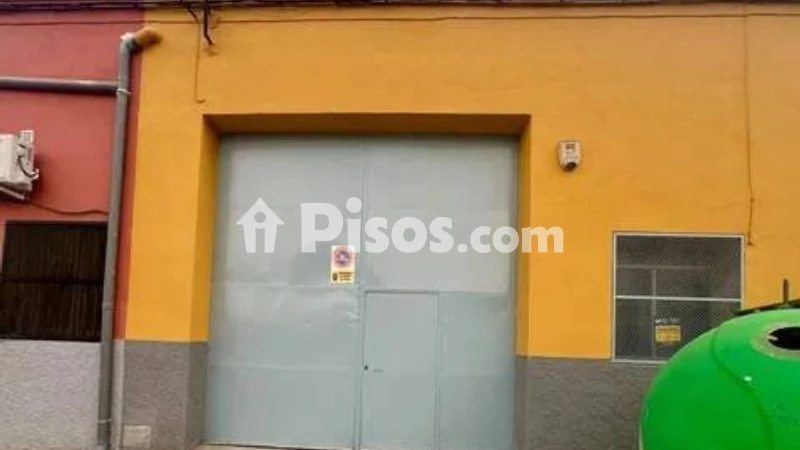 Local comercial en venta en Caudete